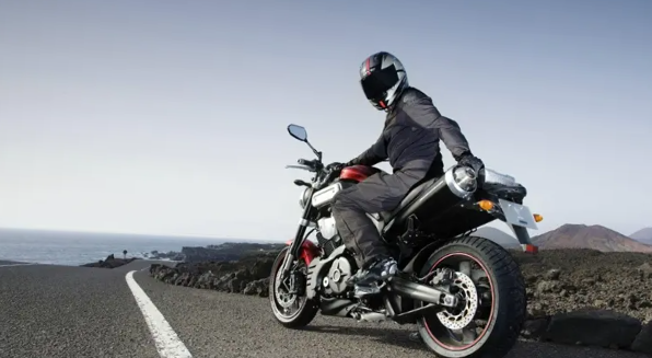 Comment changer d'assurance moto en 2025 ?